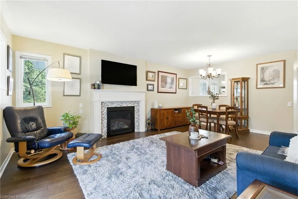 360 Silverbirch Boulevard
