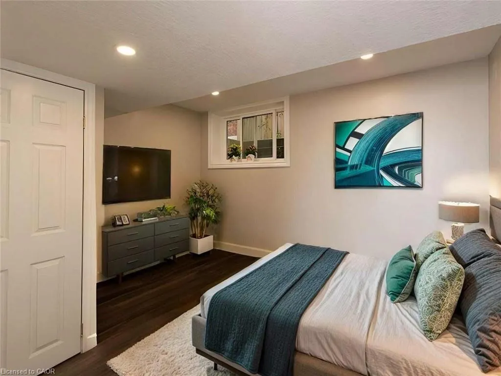 34 Peach Blossom Crescent, #2