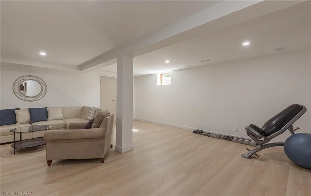 627 Woodhill Road