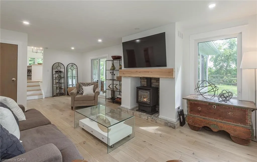 627 Woodhill Road