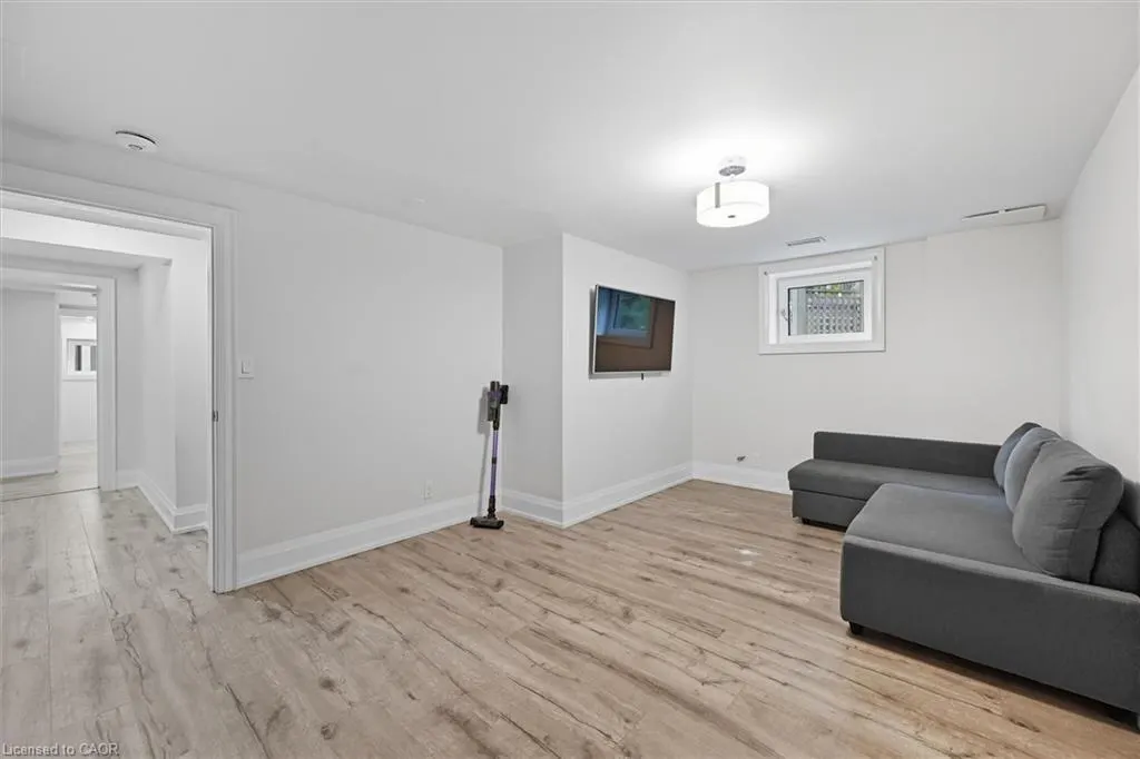 568 Dynes Road