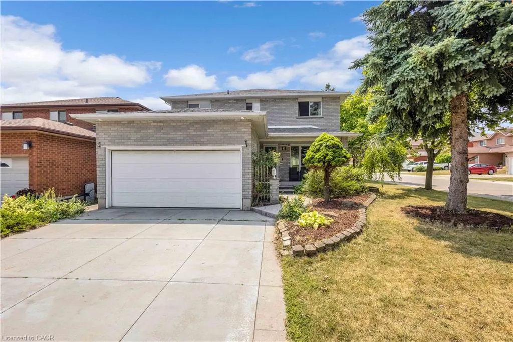2 Robespierre Court