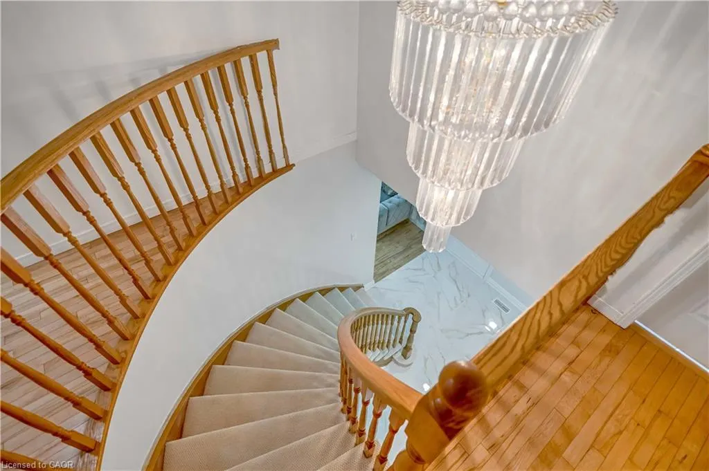 2 Robespierre Court