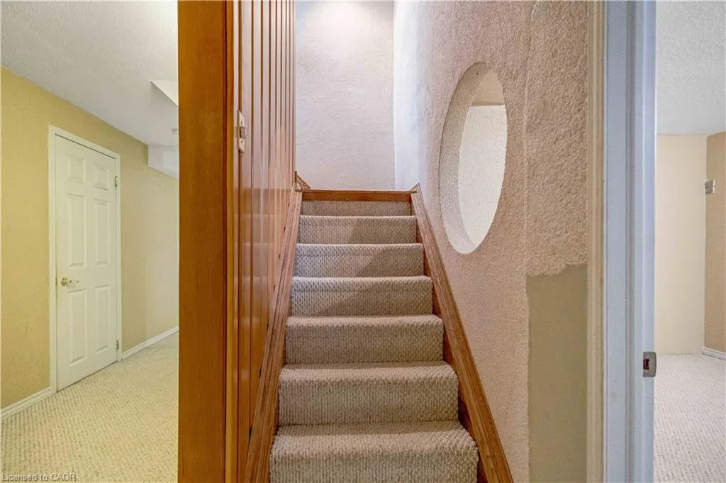 2 Robespierre Court
