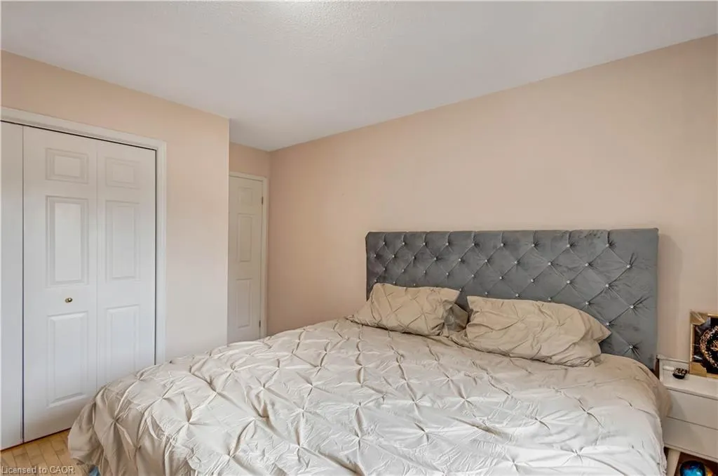 2 Robespierre Court