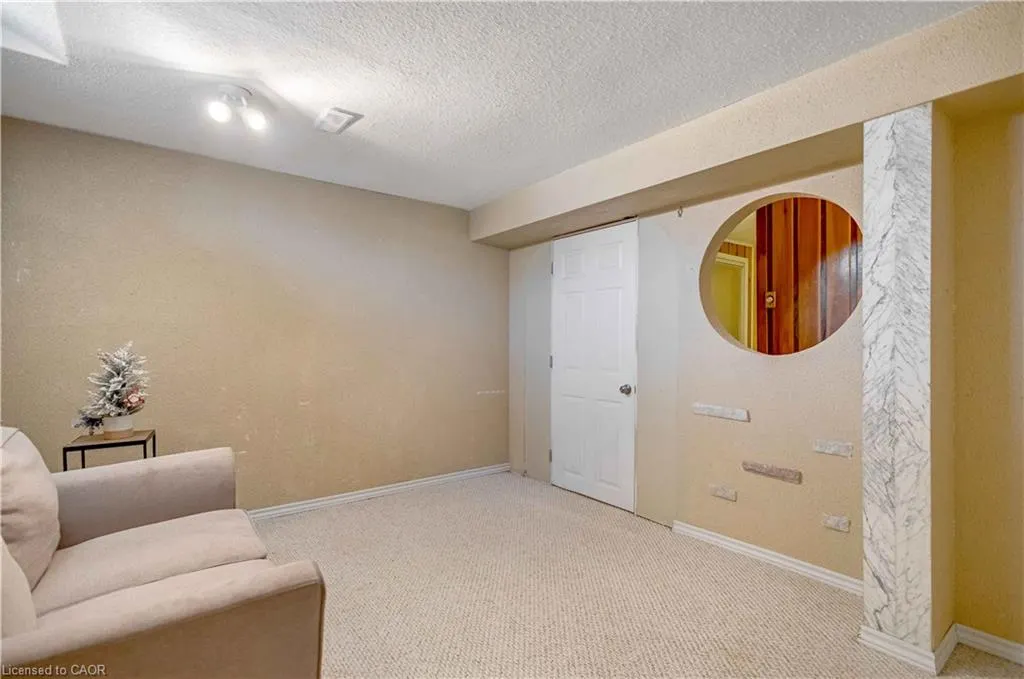 2 Robespierre Court
