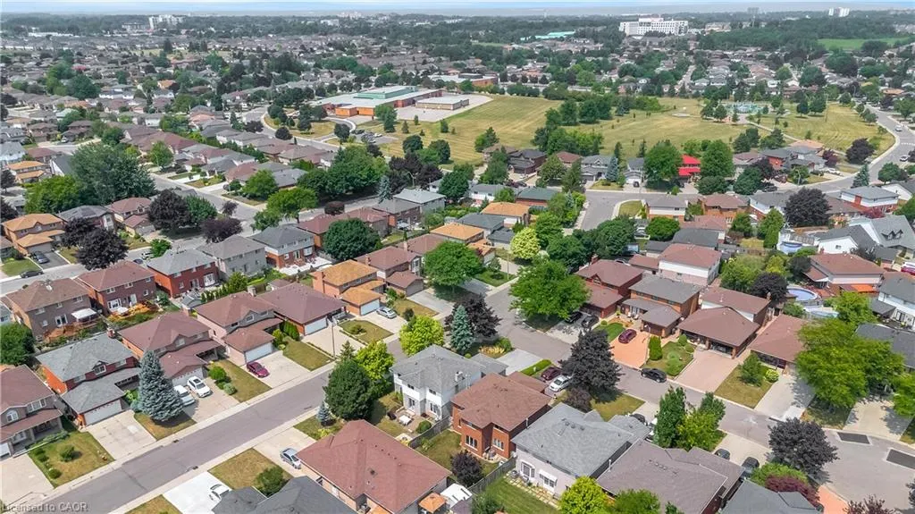 2 Robespierre Court