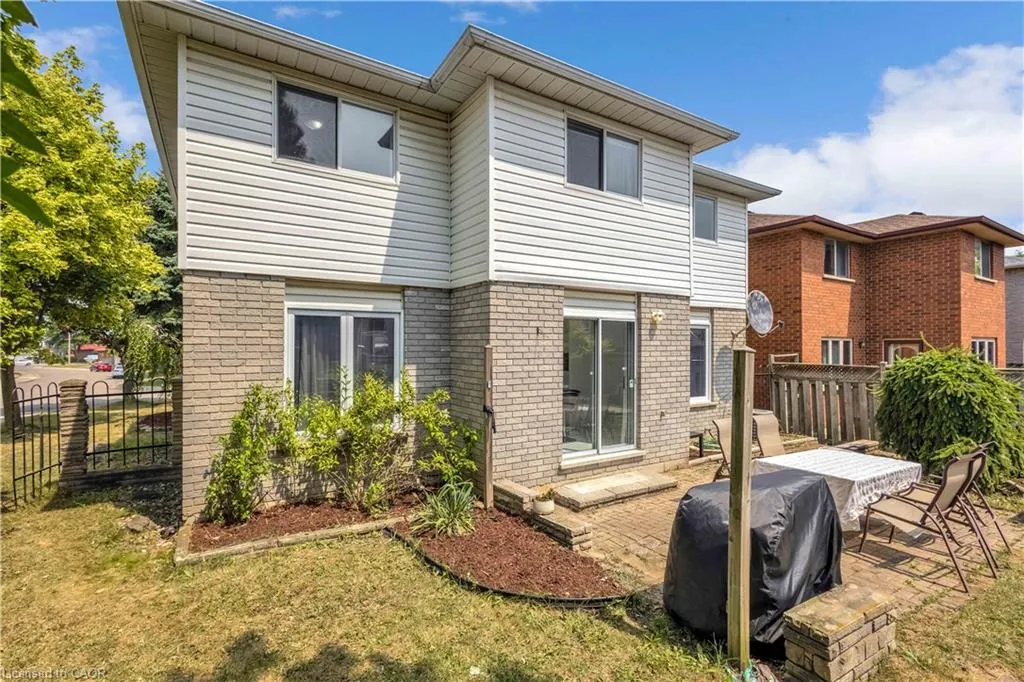 2 Robespierre Court