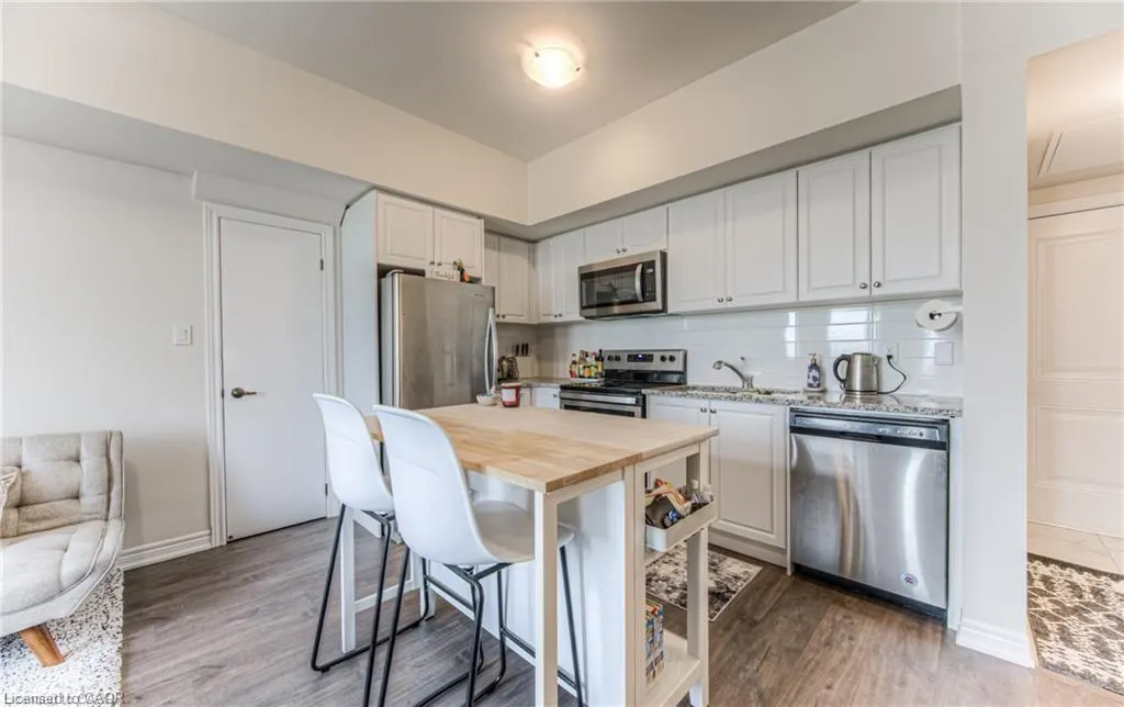 120 Watson Parkway N, #2