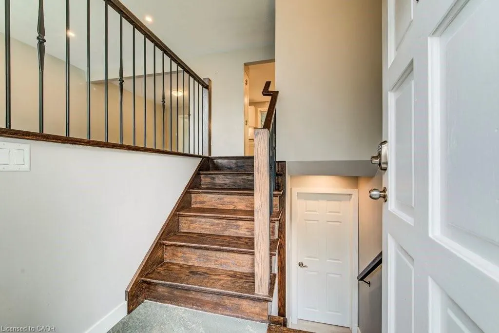 558 Sprucehill Avenue