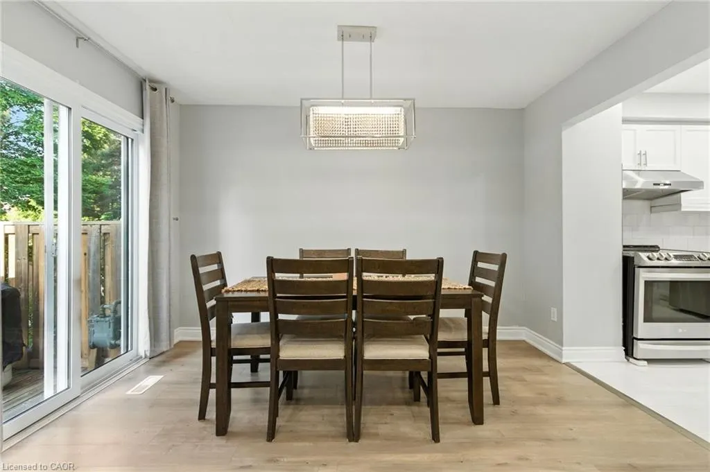 1 Royalwood Court, #5