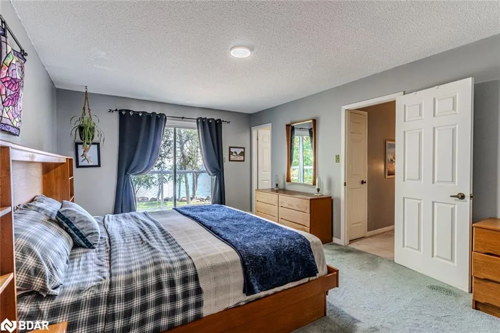 39 Grandview Crescent