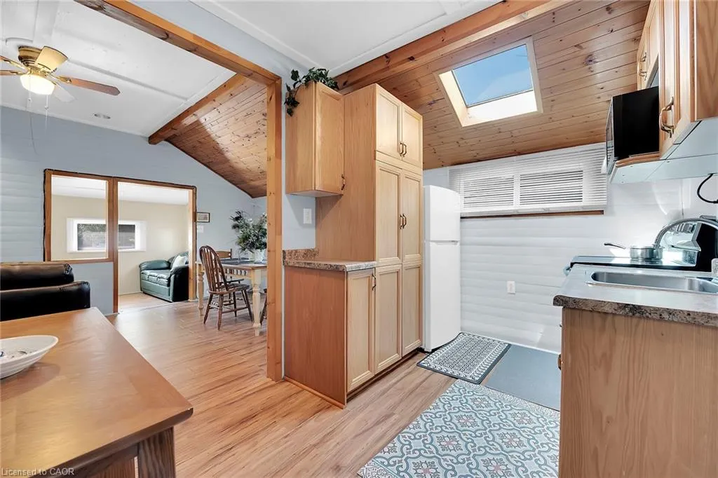 17 Maple Lane
