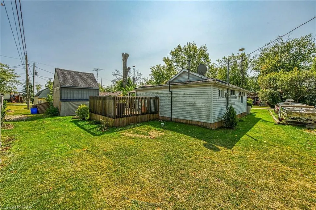 17 Maple Lane