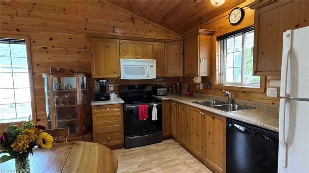 52 Madawaska Trail