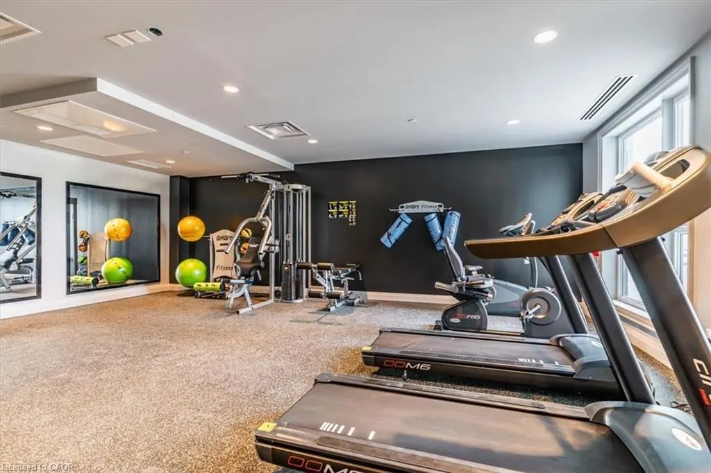 95 Dundas Street W, #404