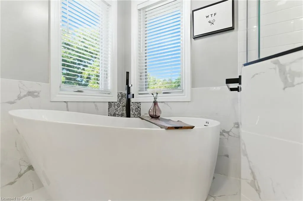 36 Pinecreek Road