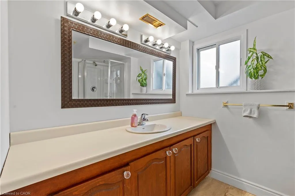 66 High Acres Crescent