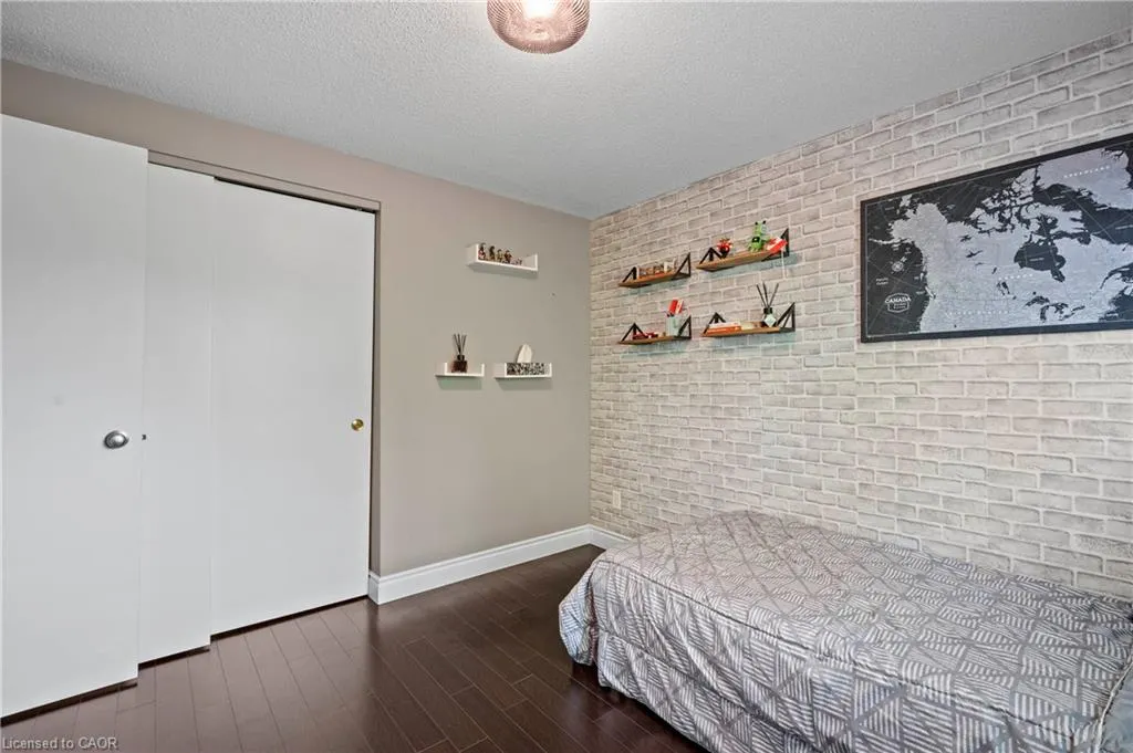 66 High Acres Crescent