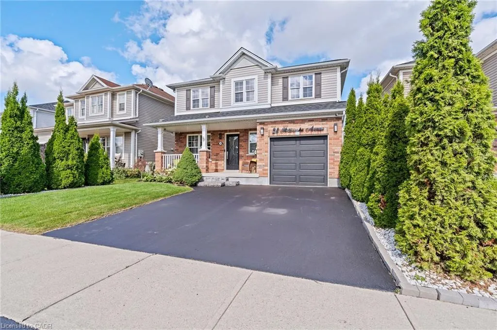28 Hollinrake Avenue