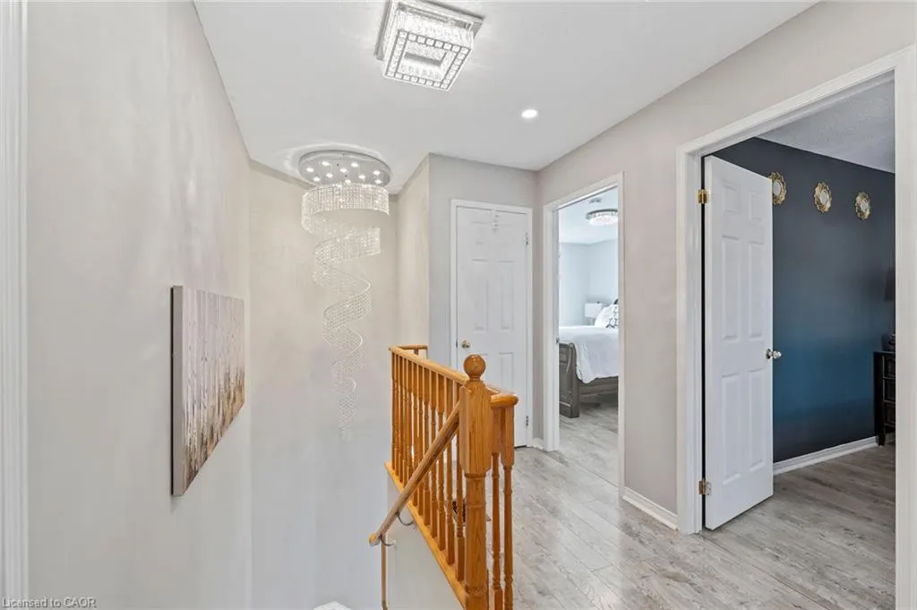 28 Hollinrake Avenue
