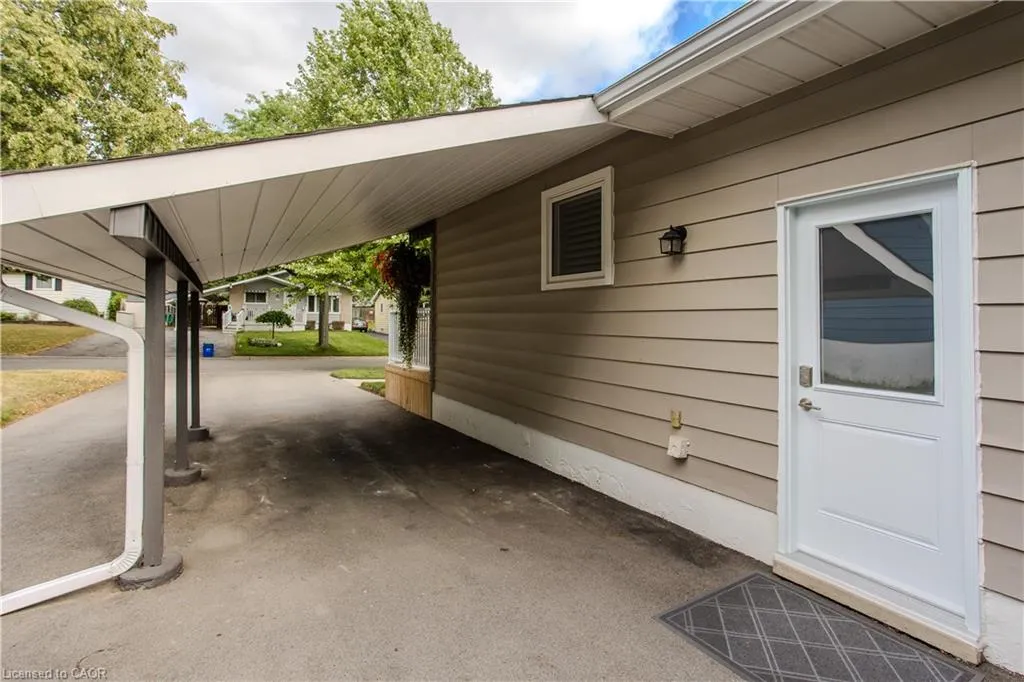 2126 Linmouth Terrace