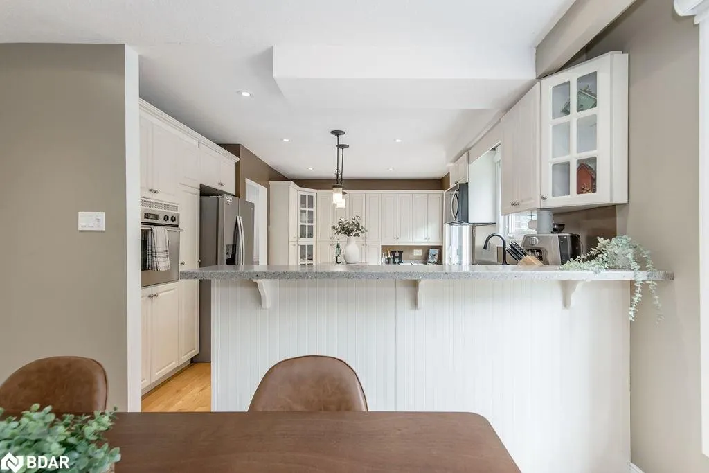 1243 St. Vincent Street