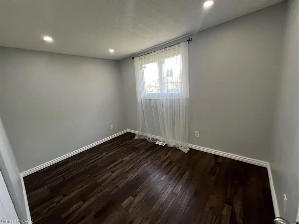 228 Lawnhurst Court
