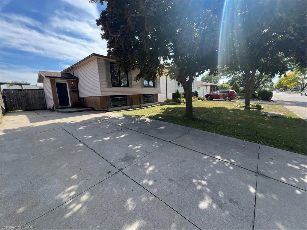 228 Lawnhurst Court