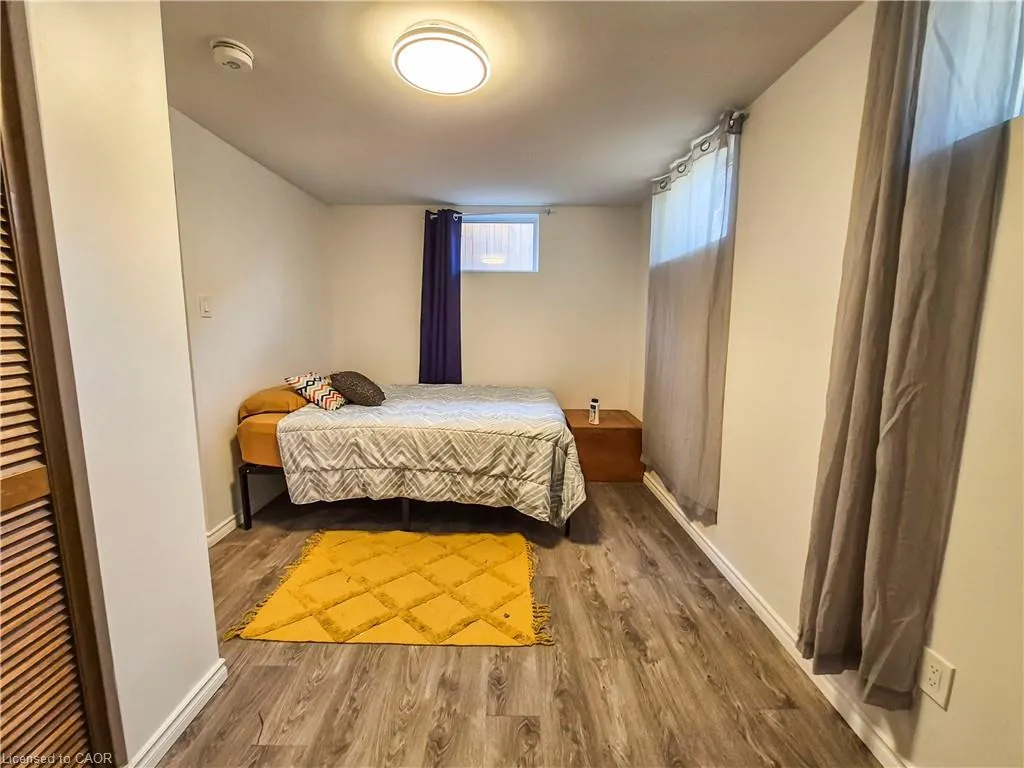 11 Duncairn Avenue, #Lower