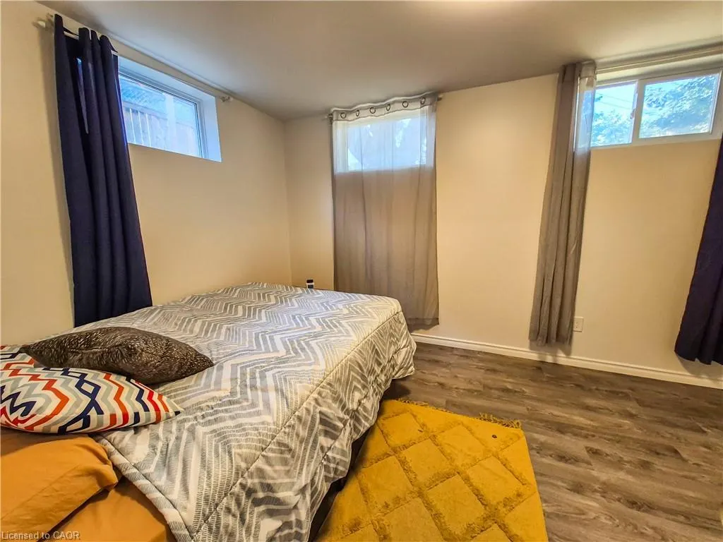 11 Duncairn Avenue, #Lower
