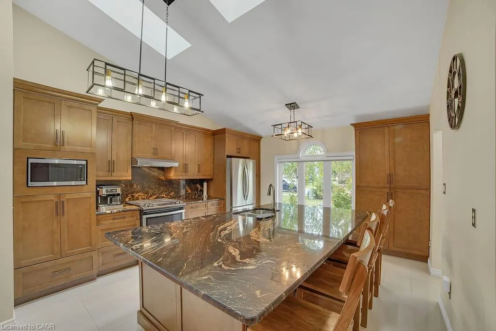 30 Highland Boulevard