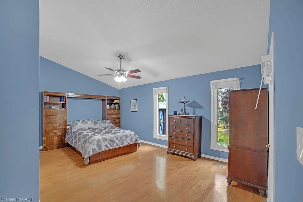 30 Highland Boulevard