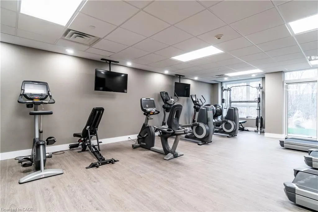 125 Shoreview Place, #523