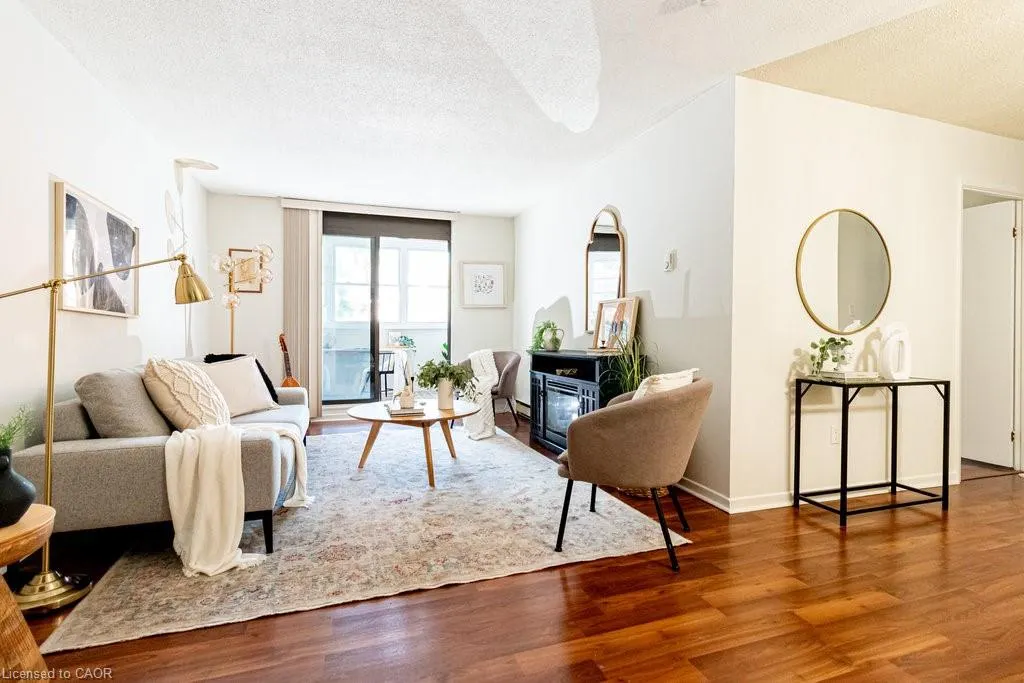 23 Main Street, #205