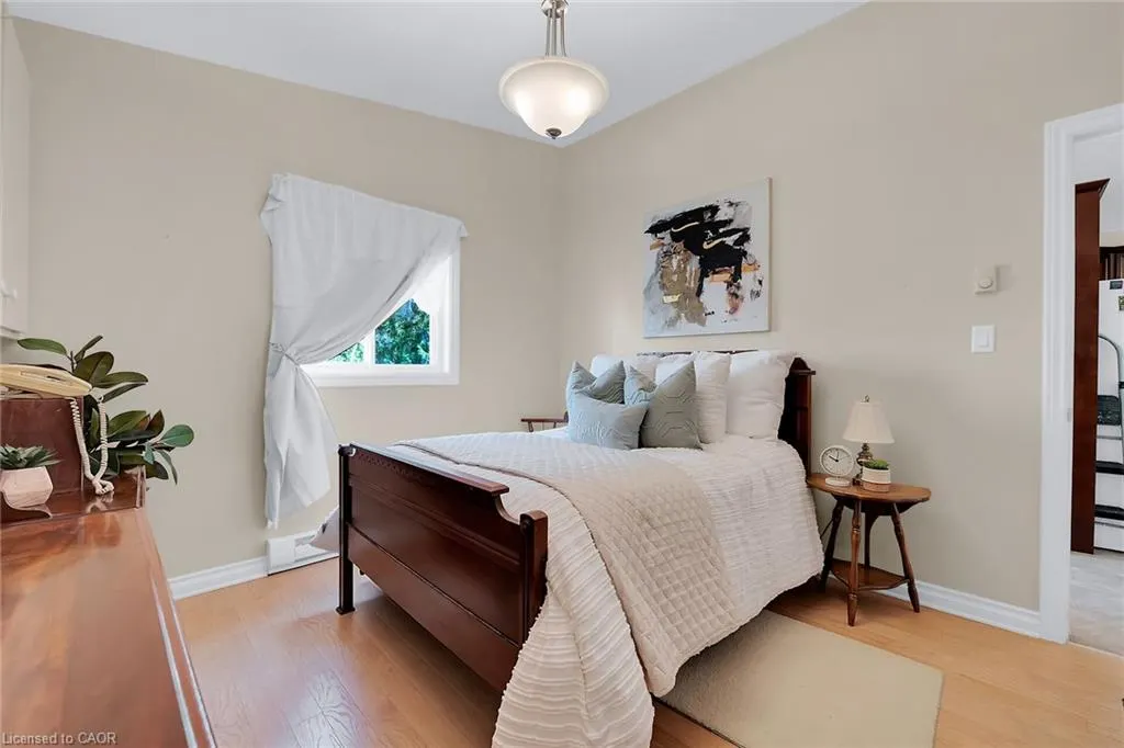 8 Downey Road