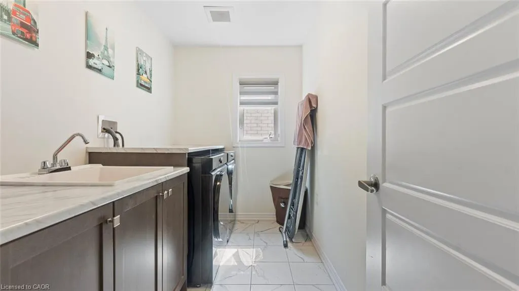 29 Bee Crescent