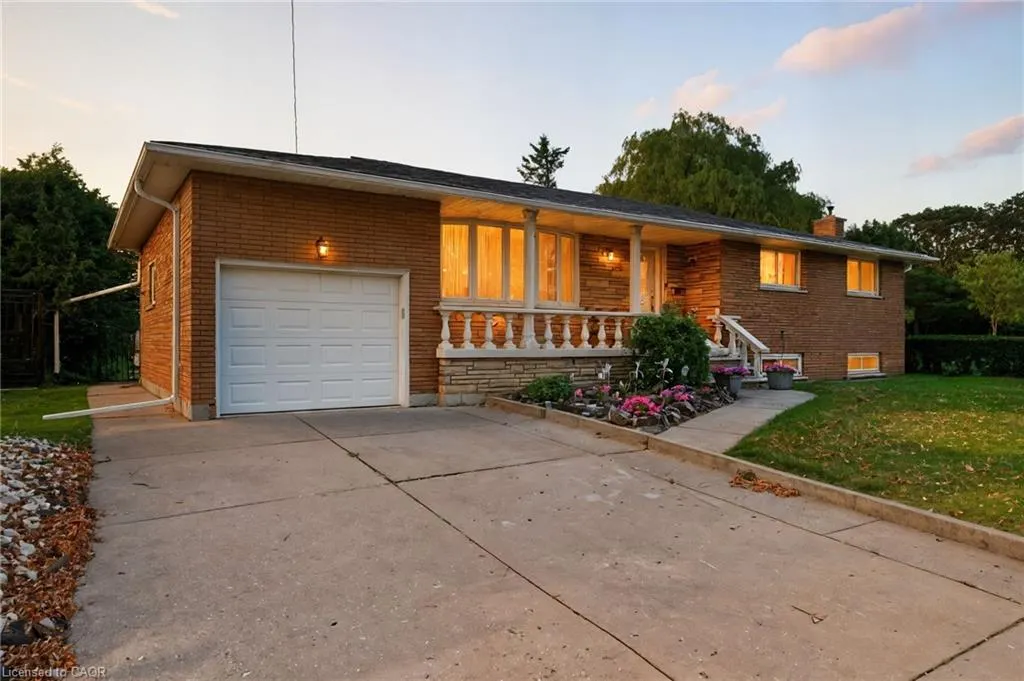 20 Woodside Drive