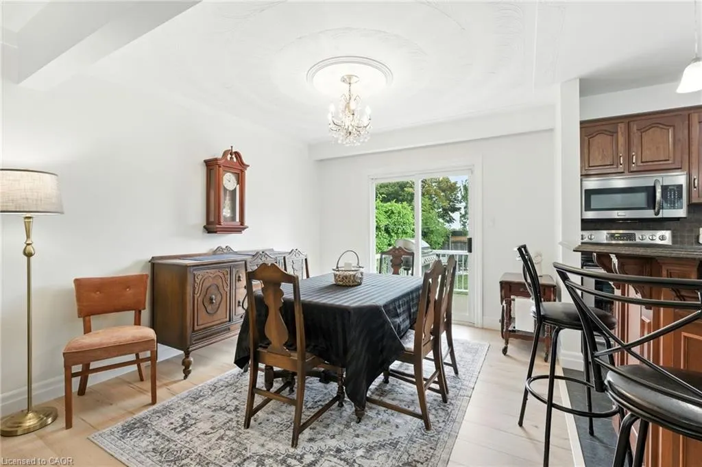 20 Woodside Drive