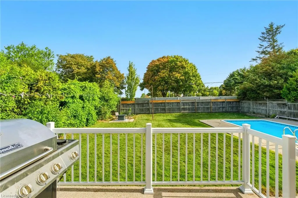 20 Woodside Drive