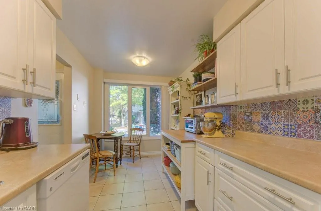 476 Kingscourt Drive, #15