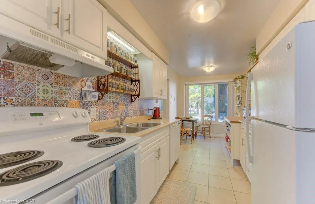 476 Kingscourt Drive, #15
