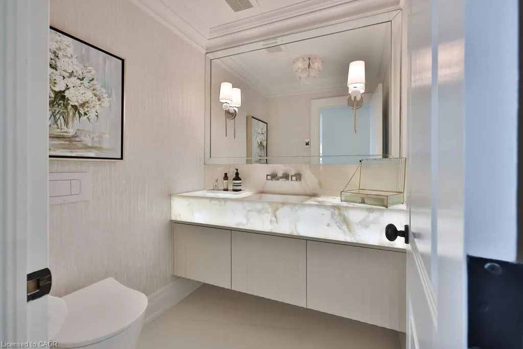 8 Chartwell Road