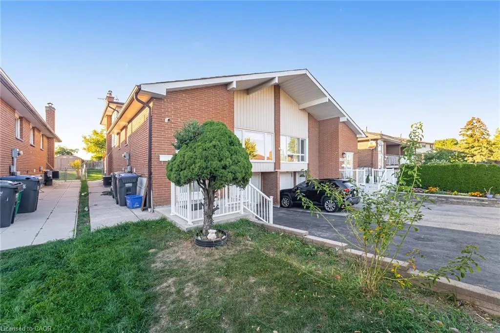 3783 Keenan Crescent
