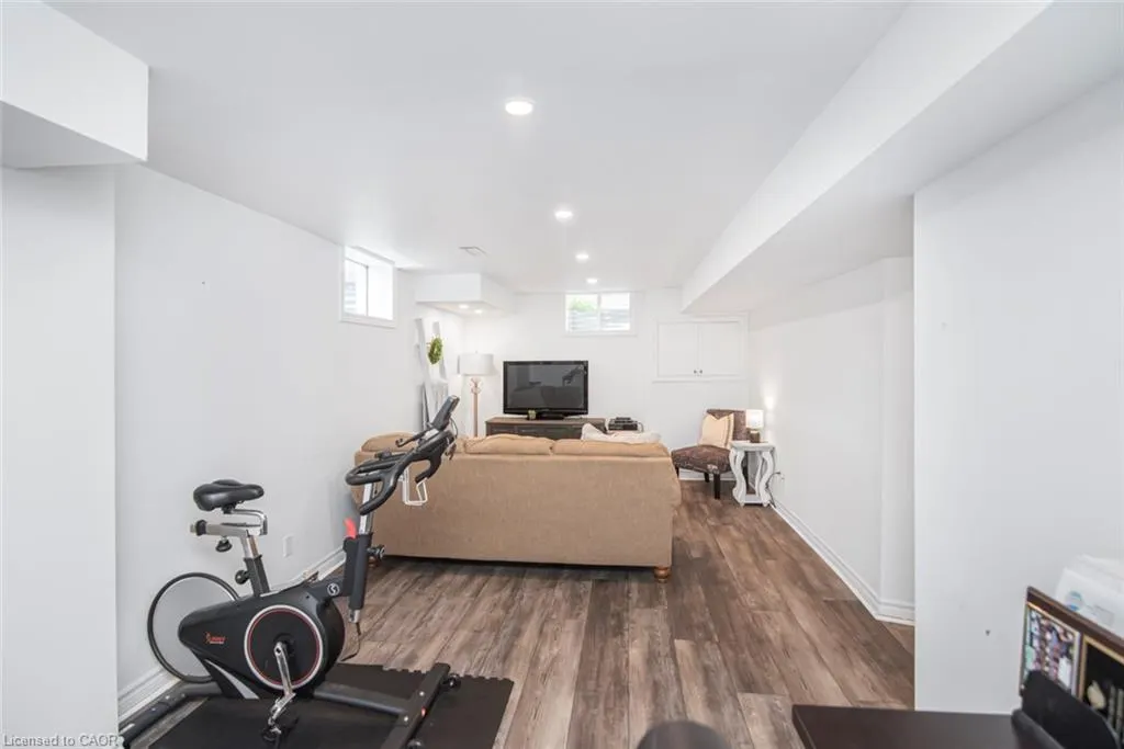31 Griffith Drive