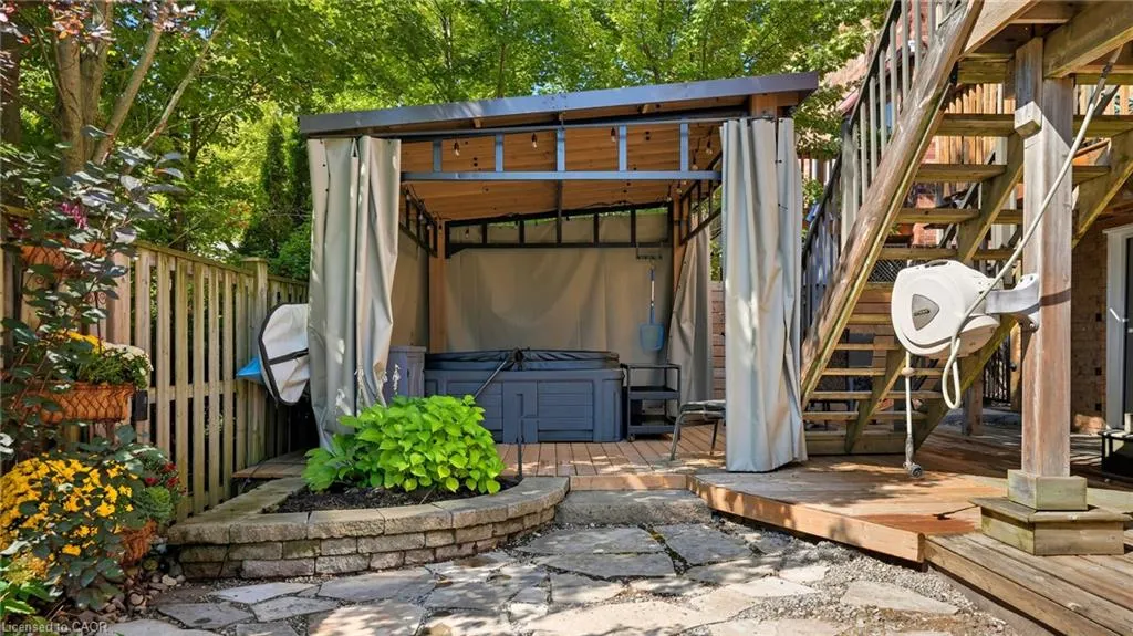 47 Livingstone Drive