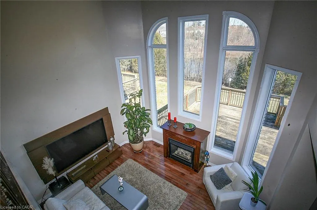 573 Robert Ferrie Drive