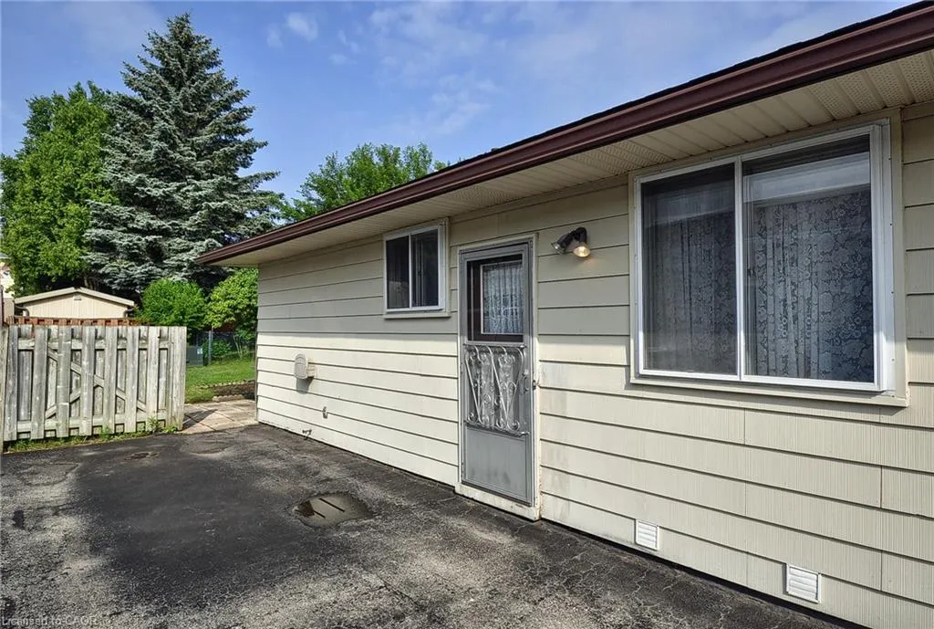 23 Gibson Court