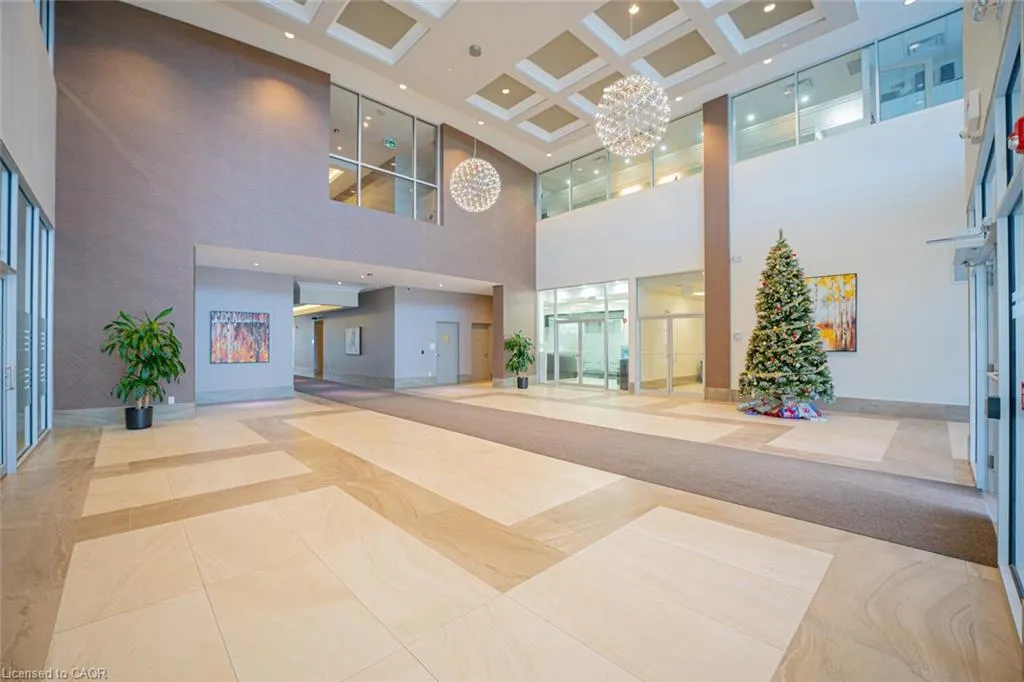 218 Export Boulevard, #101