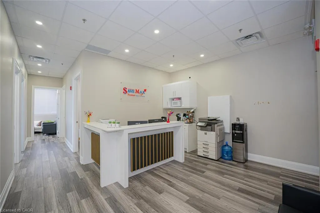 218 Export Boulevard, #101